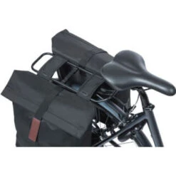 Basil City Dubbele Fietstas 13 Basil City Dubbele Fietstas -Cube Shop 8715019180712 city 6 57e2