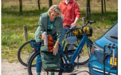 Brinckers Berlin F7 2023 Dames -Cube Shop Brinckers Berlin 2022 dames sfeerfoto c931