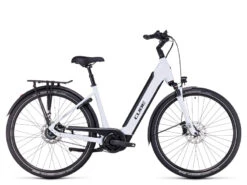 Cube Supreme Hybrid Exc 625 2024