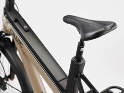 QWIC Atlas 18 QWIC Atlas -Cube Shop atlas MD12 dusty road zadel 1 6799