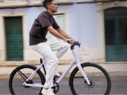 Cowboy Cruiser ST Performance Black 19 Cowboy Cruiser ST Performance Black -Cube Shop cowboy cruiser st lifestile e1a3