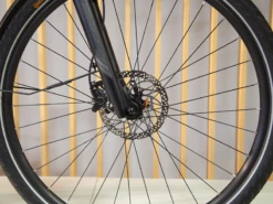 Merida ESpresso 700 Dames 48cm Showmodel 12 Merida ESpresso 700 Dames 48cm Showmodel -Cube Shop merida espresso 700 detailfoto remschijf