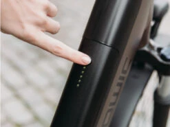 QWIC Premium I MN7+ Belt Dames -Cube Shop premium i mn7belt dames accu 842b