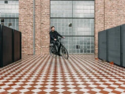 QWIC Premium I MN7+ Heren -Cube Shop premium i mn7plus heren sfeer 158d