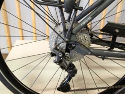 Sensa Travel Power V10 Dames Showmodel -Cube Shop sensa travel v10 matt solid grey showmodel derailleur