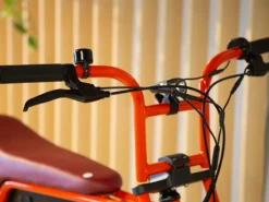 Super73 ZG Showmodel -Cube Shop super73 zg detailfoto stuur